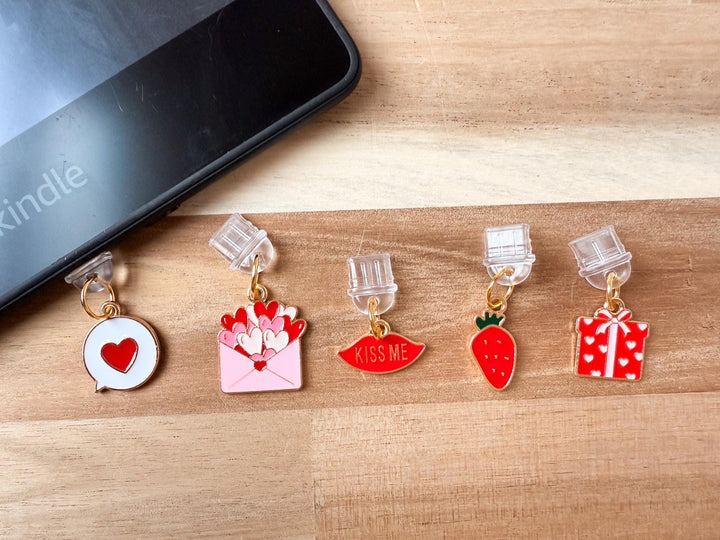 5 Piece Romantasy Kindle Charm Bundle, Dust Plug Charm for Kindle E-reader iPhone iPad, Book Lover Gift, Kindle Accessories USB C Port
